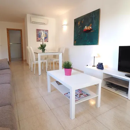 Olot Llenaire Apartment Port de Pollenca
