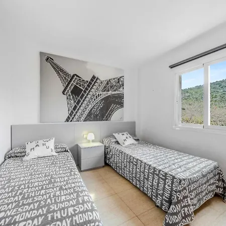 Olot Llenaire Lägenhet *